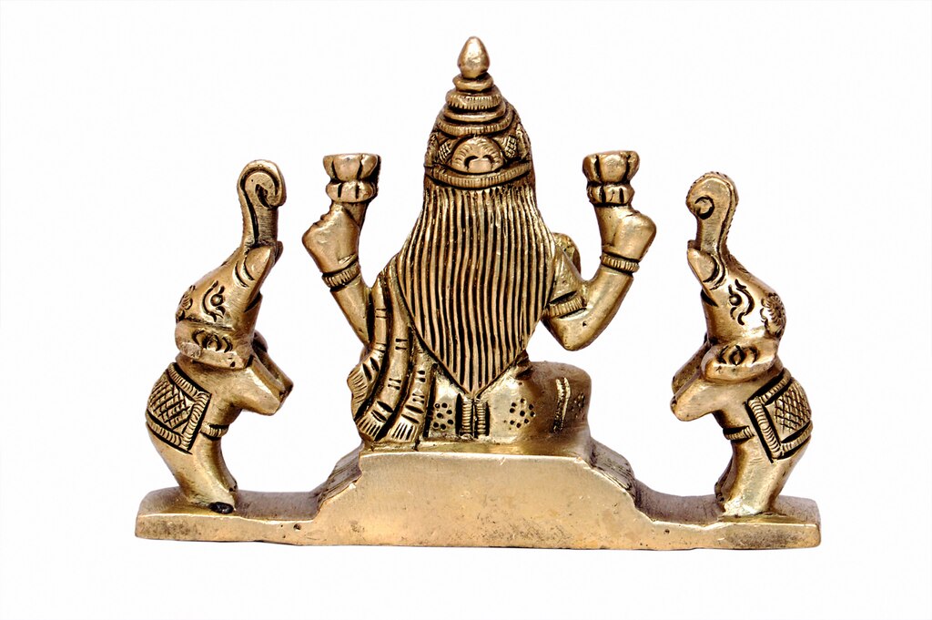 Brass Ma Laxmi With Two Elephant MH866